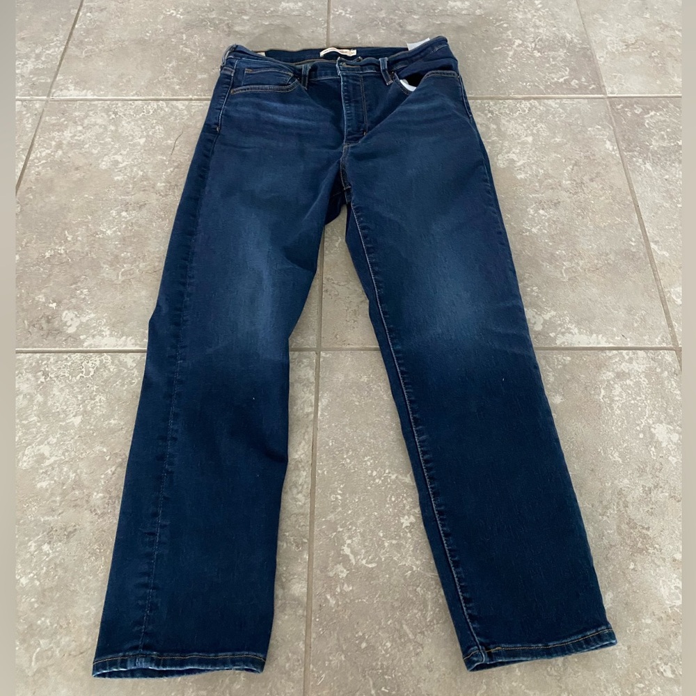Levi’s High Rise Straight Jeans